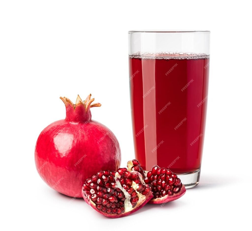 glass-pomegranate-juice_770606-5400